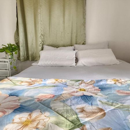 Good Vibe House Sattahip Villa Bagian luar foto