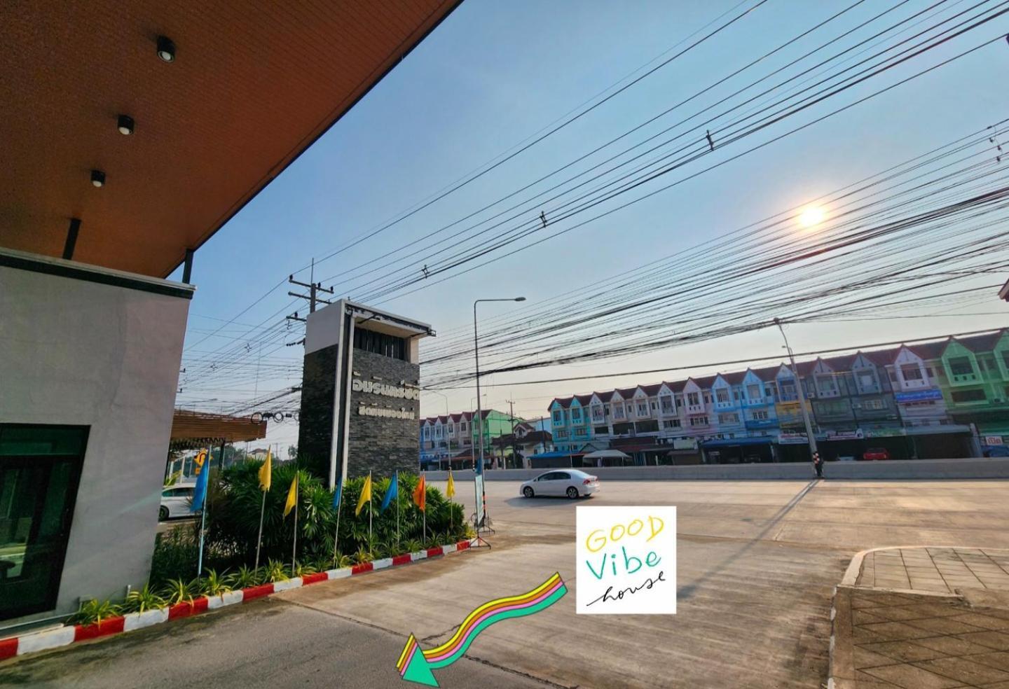 Good Vibe House Sattahip Villa Bagian luar foto