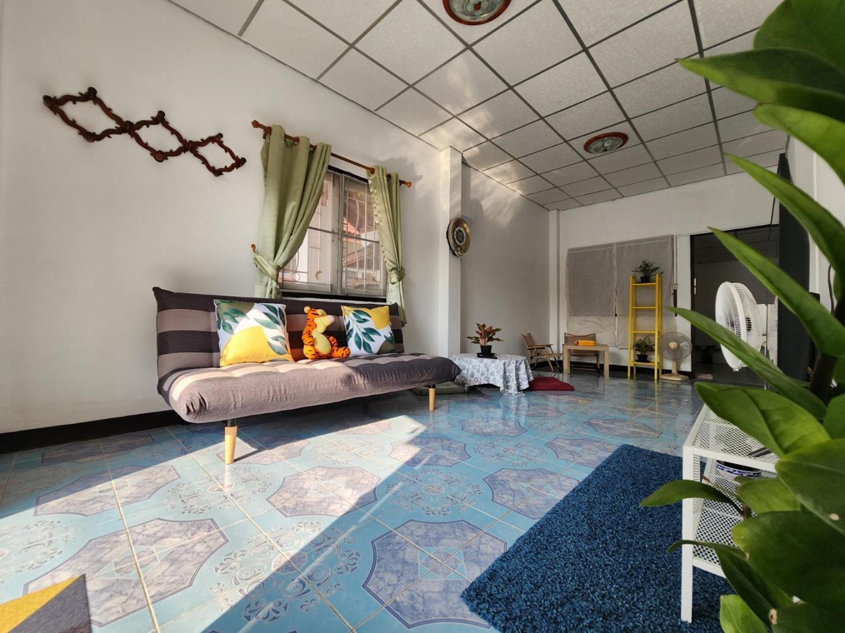 Good Vibe House Sattahip Villa Bagian luar foto