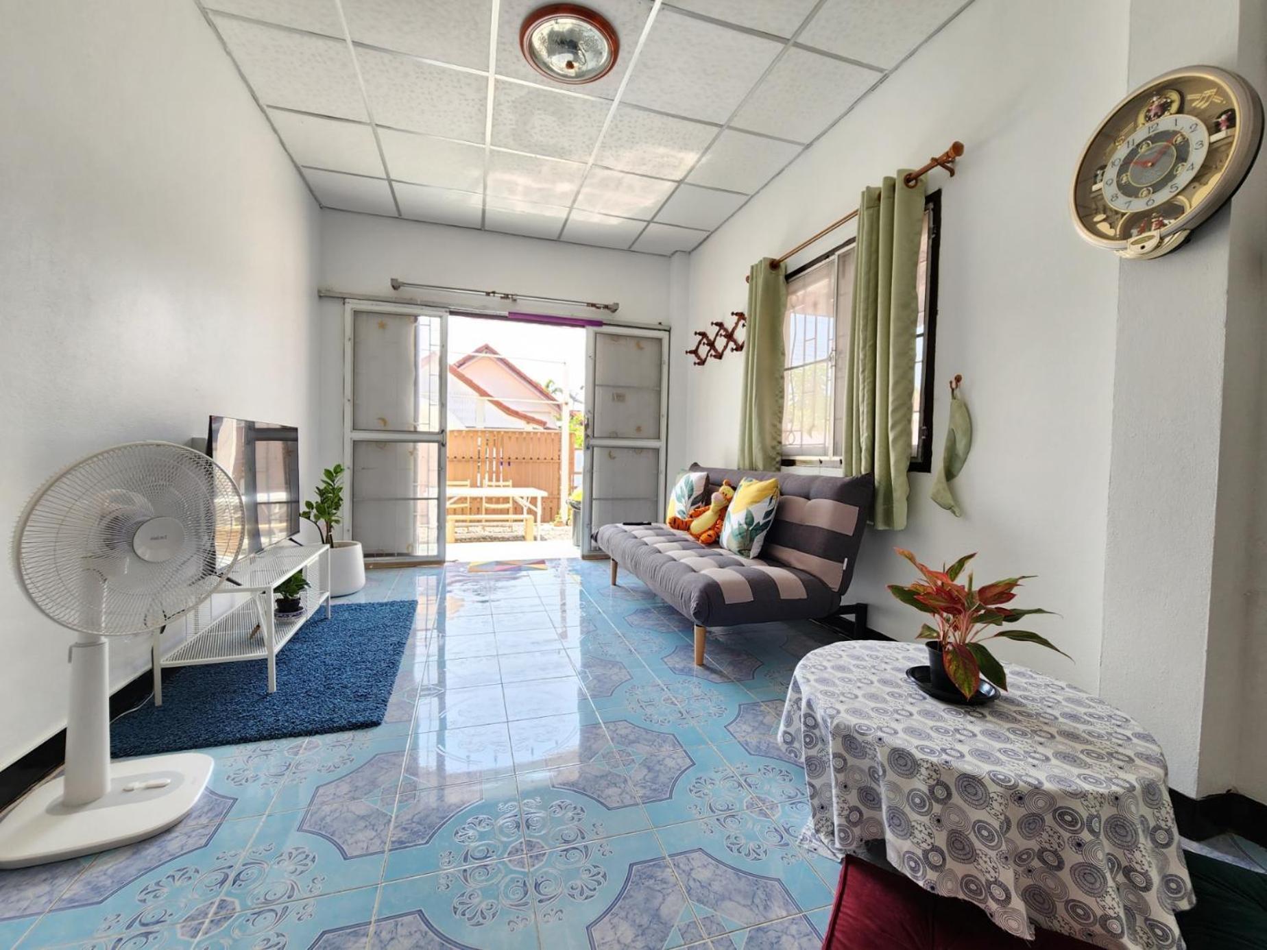 Good Vibe House Sattahip Villa Bagian luar foto