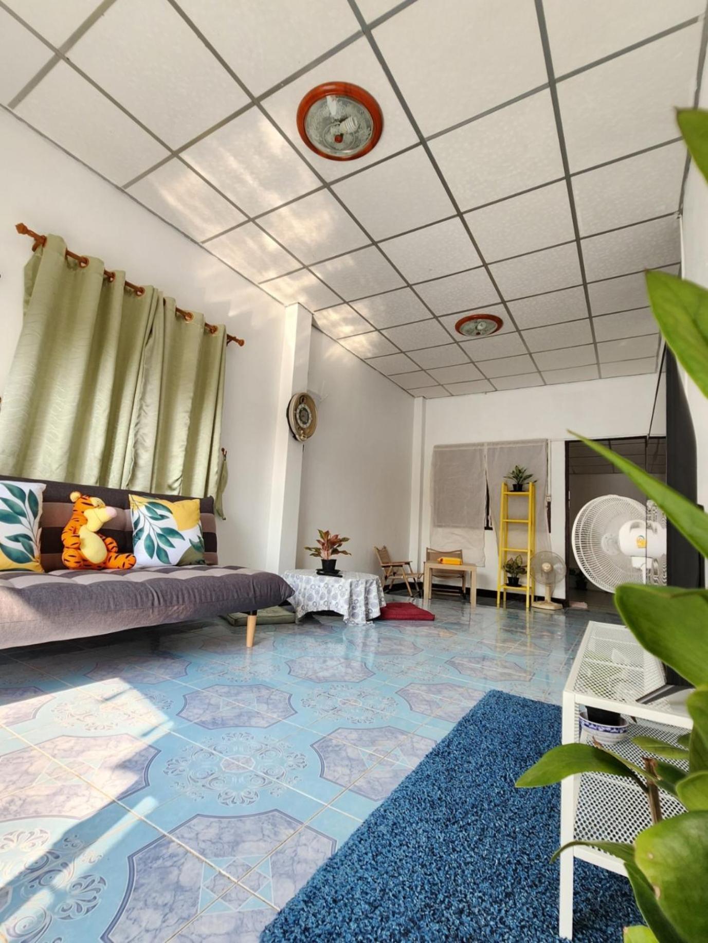 Good Vibe House Sattahip Villa Bagian luar foto