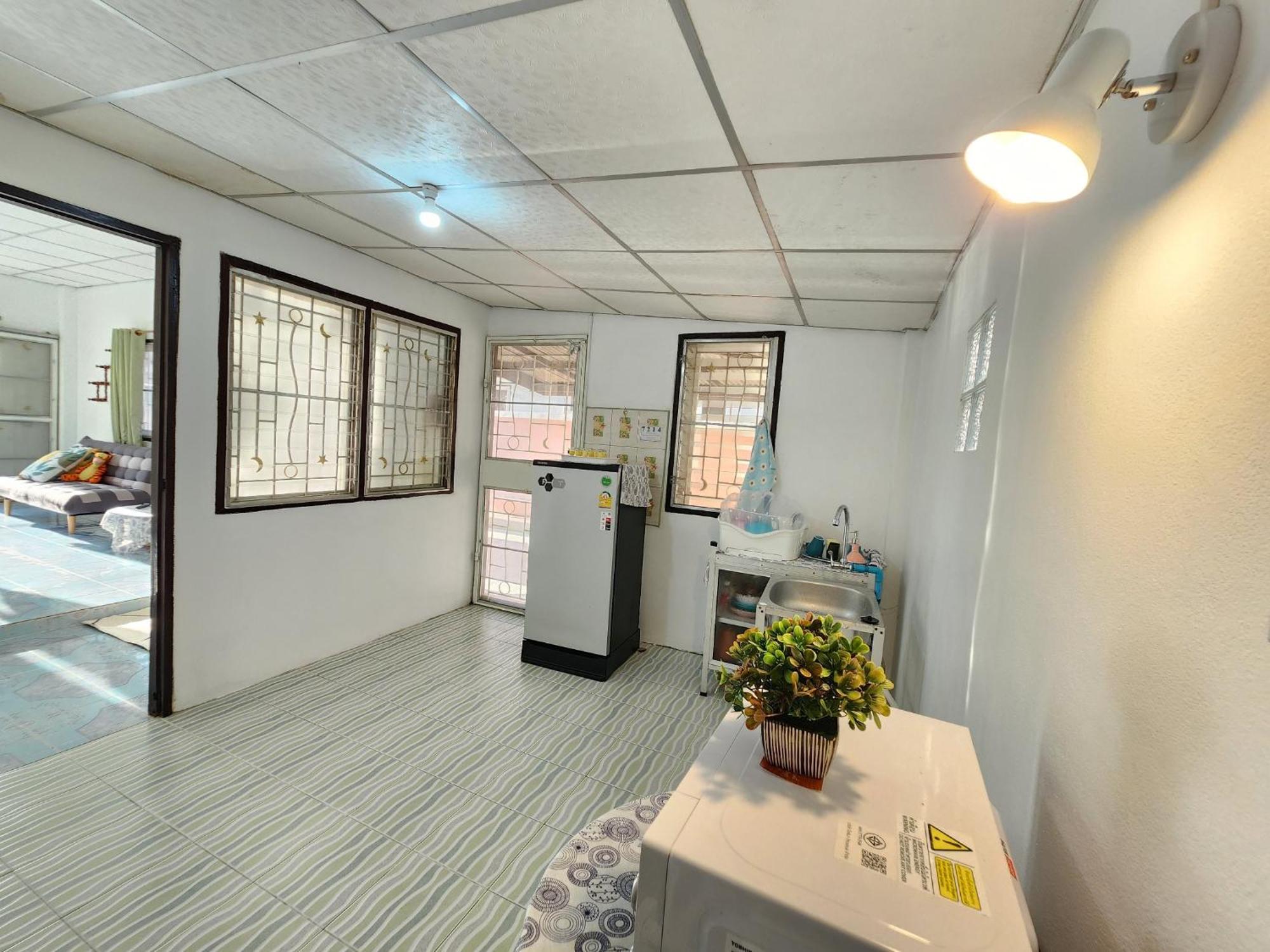 Good Vibe House Sattahip Villa Bagian luar foto